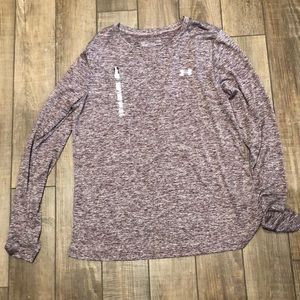 SOLD Women’s long sleeved under armor tee